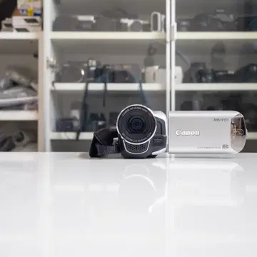 Canon Ivis HF R11 / 캠코더 | 디지털 캠코더 | 번개장터 중고거래