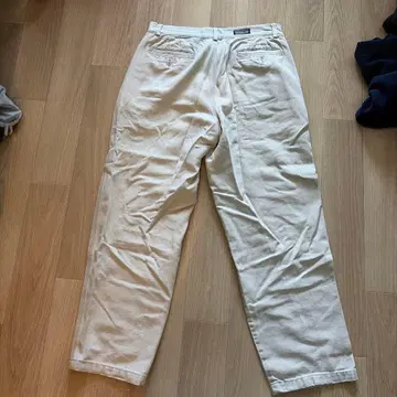 화이트 치노 팬츠 스트레이트 핏 Patagonia