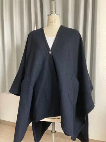 글로벌 워크 멜톤 판초 코트 네이비