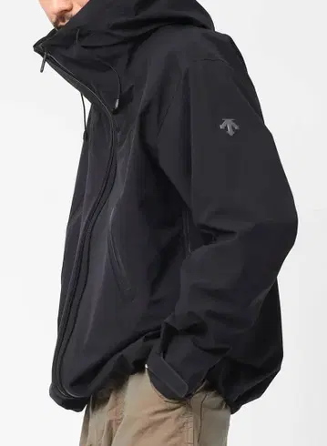 1회 착용 DESCENTE ALLTERRAIN 올터레인 클레어스 블랙 L