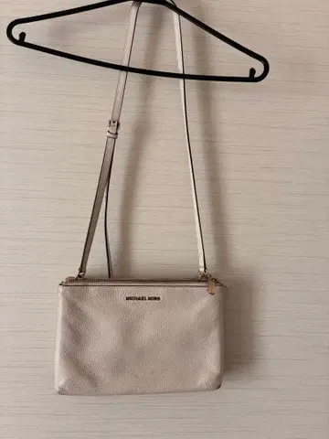 MICHAEL KORS 베이지 가죽 숄더백