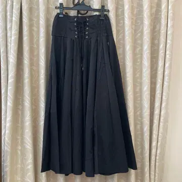 [ OZZ ] 레이스업 허리 플레어 스커트 블랙 바슬 변형 가능