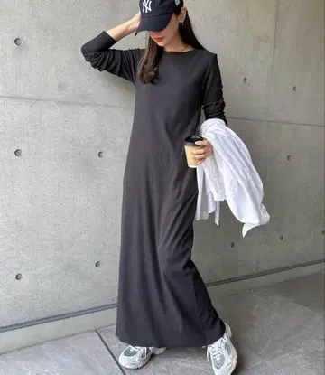 셀프컷 리브 보트넥 긴팔 원피스