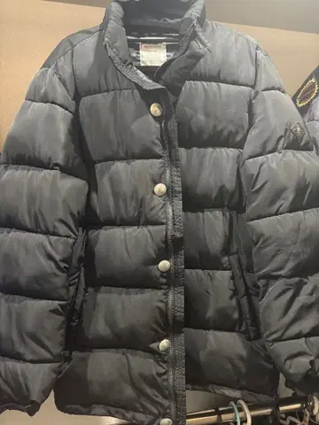 레어 THE CRIMIE 버튼 달린 다운 자켓