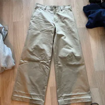 베이지 와이드 레그 치노 팬츠 Neon Sign