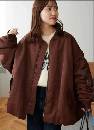 [ 미사용 택 포함 ] 탈부착 가능 2WAY 메모리 봄버 자켓