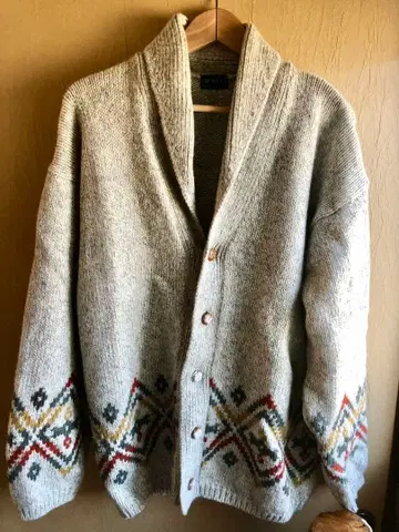 MAIL 그레이 아가일 가디건