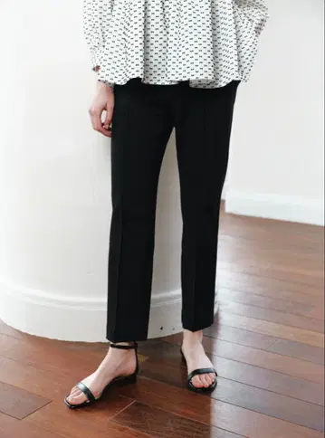 OHGA 슬림 레그 팬츠 S