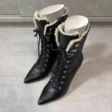 DIANA 다이애나 레이스업 부츠 24 보아 숏부츠