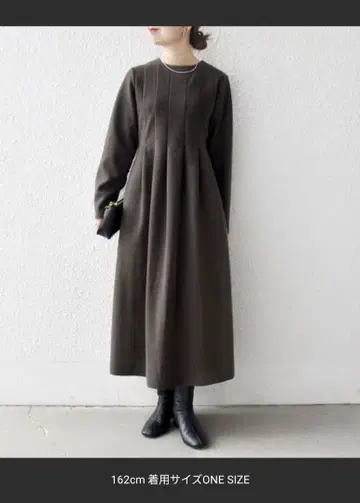 SHIPS any: 에어 니들 크루넥 턱 플레어 원피스