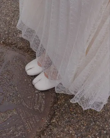 타비 펌프스 화이트 결혼식