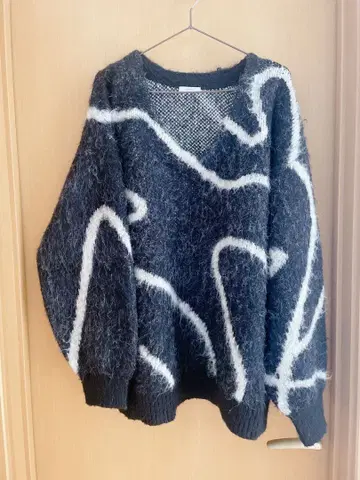 raffime V넥 뉴앙스 니트