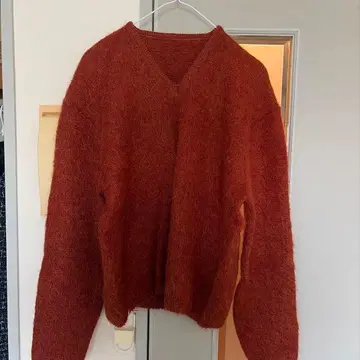 오렌지 V넥 니트 스웨터