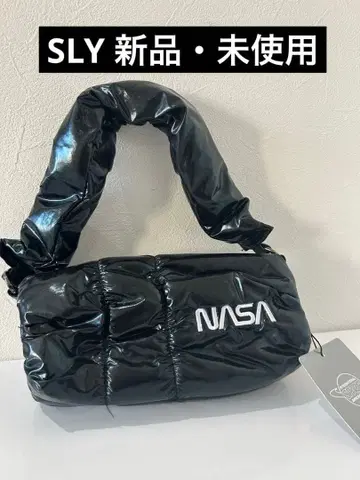 [ 새상품 미사용 ] SLY NASA PUFFER BAG 나사 퍼퍼 백