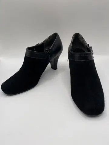 다이애나 WELL FIT 가죽x스웨이드 펌프스 23cmEE 블랙