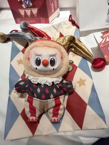 팝마트 Labubu 러브러브