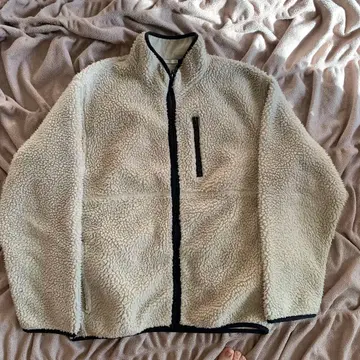 보아 플리스 자켓 크림색