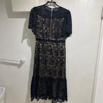 CELFORD 블랙 골드 레이스 원피스 38