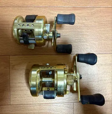 시마노 칼카타 퀘스트 800F (오른쪽) 101XT (왼쪽) 2개 세트