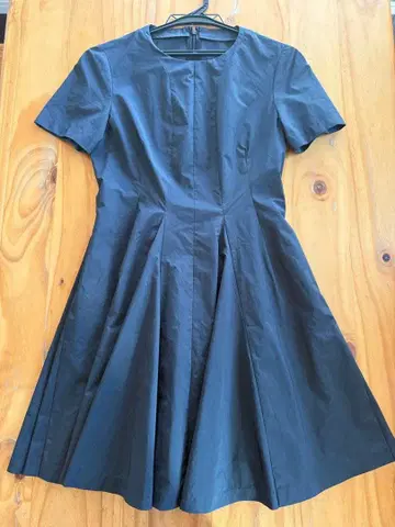 my D'artagnan 블랙 반팔 플레어 원피스