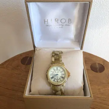 HIROB Pite 여성용 시계 크림색