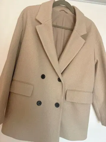 GU 베이지 더블 브레스트 자켓