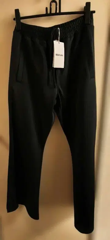 MUJIlabo 유니폼 소재로 만든 트랙 자켓