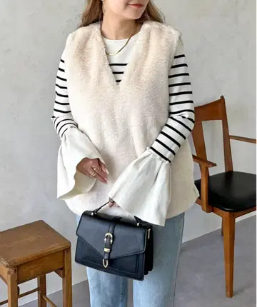 프로즈 베일 V넥 인조 모피 베스트