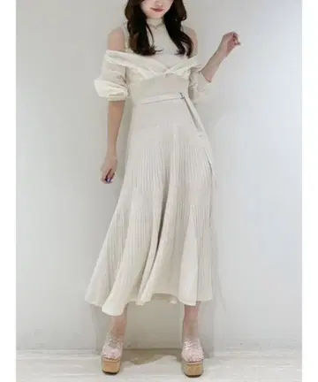 오프숄더 니트 맥시 원피스 아이보리