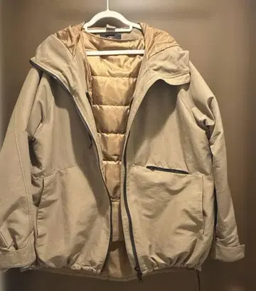 SHIPS 후드 부착 카멜 마운틴 후드티