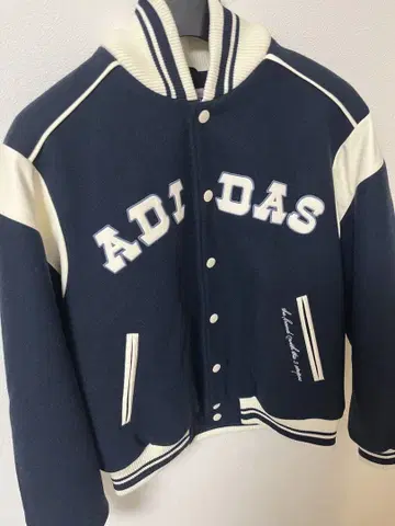 adidas originals 네이비 바시티 자켓 M 사이즈