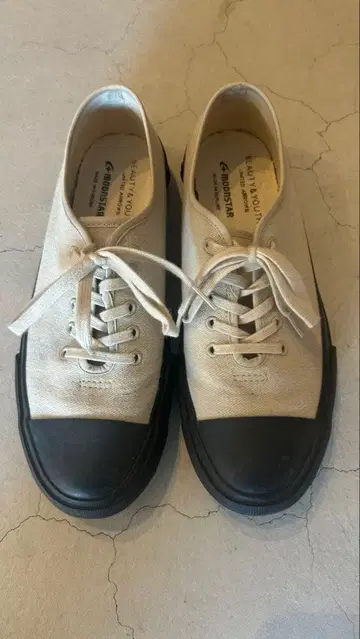 뷰티앤유스 문스타 22.5cm