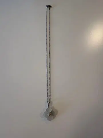 VENDOME BOUTIQUE 리버서블 쉘 플라워 목걸이