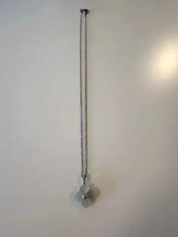 VENDOME BOUTIQUE 리버서블 쉘 플라워 목걸이