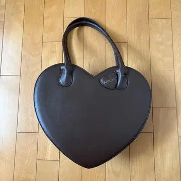 MILK 하트형 브라운 숄더백