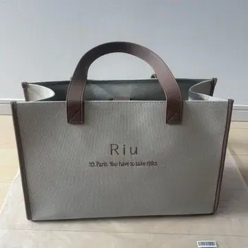 새상품급 Riu Principal 로고 토트백