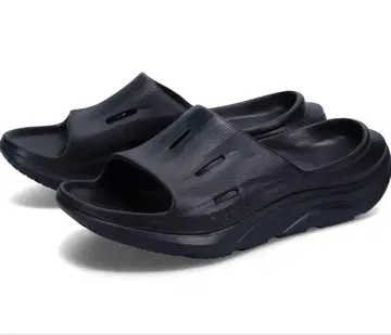 호카 오네오네 블랙 슬라이드 샌들