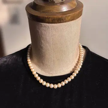 크림색 펄 클래식 목걸이