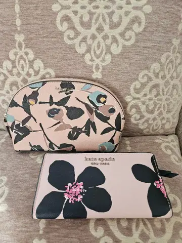 케이트 스페이드 지갑 파우치