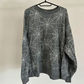 거미줄 패턴 그레이 XXL 맨투맨