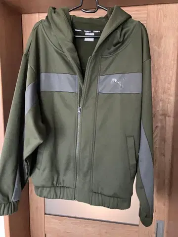 푸마 후드티 카키 표범 무늬 푸마