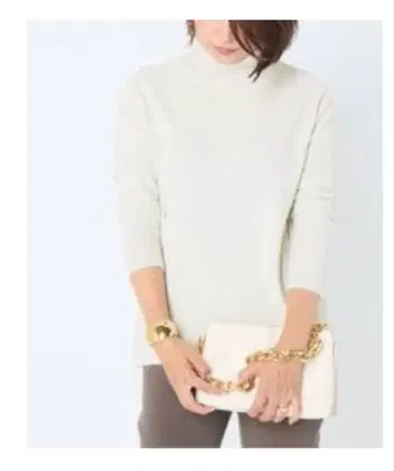 두지엠 클라세 CAPRI 터틀넥 풀오버