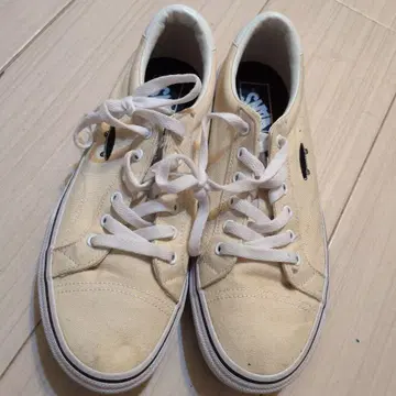 VANS 크림색 캔버스 스니커즈