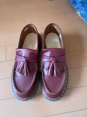 메이드 인 잉글랜드 닥터마틴 태슬 로퍼 레어템