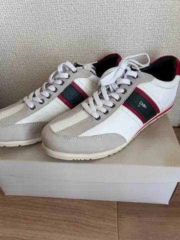 트루사르디 스트라이프 디자인 스니커즈 화이트/그레이/레드