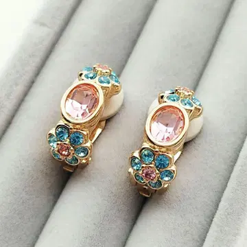 [ 새상품급 ] SWAROVSKI 스와로브스키 귀찌 플라워 꽃 스톤