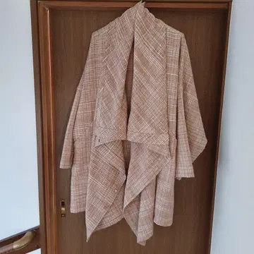 우사토의 의류 코트