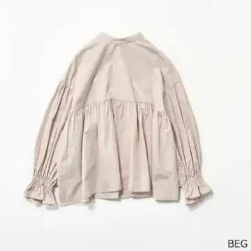 마차트 MACHATT very 콜라보 백 버튼 개더 블라우스