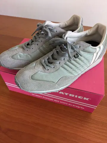 PATRICK 스타디움 사이즈 42 색상 SARDINE