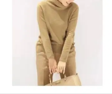 두지엠 클라세 CAPRI 터틀넥 풀오버